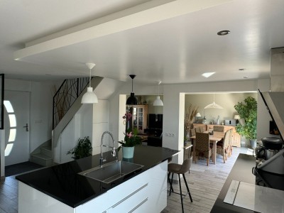 MAISON TRADITIONNELLE - COULOMMIERS - 149.19 m2 - VENDU