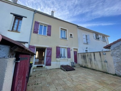 Maison de ville rurale A VENDRE - ROZAY EN BRIE - 115 m2 - 229000€