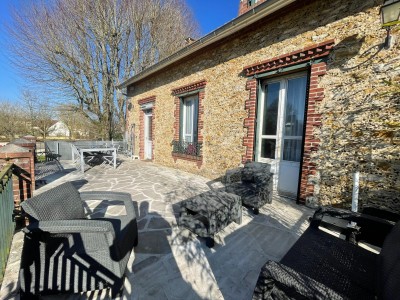 Maison Meulire indpendante A VENDRE - ROZAY EN BRIE - 145 m2 - 339000€