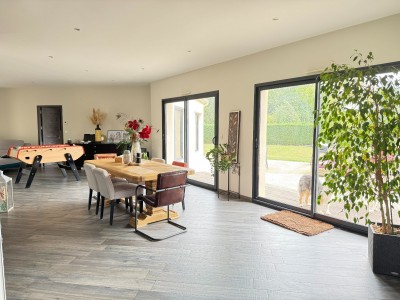 Maison PLAIN PIED traditionnelle de 2014 A VENDRE - ROZAY EN BRIE - 190 m2 - 550 000 €