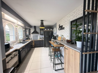 MAISON TRADITIONNELLE A VENDRE - ROZAY EN BRIE - 150 m2 - 429 000 €