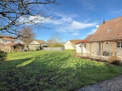 maison traditionnelle A VENDRE - ROZAY EN BRIE - 125 m2 - 279�000�&euro;