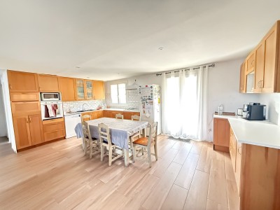 maison traditionnelle A VENDRE - ROZAY EN BRIE - 125 m2 - 279�000�&euro;