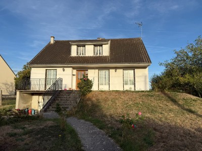 Maison traditionnelle A VENDRE - ROZAY EN BRIE - 142 m2 - 279 000 €