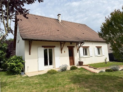 Maison Traditionnelle A VENDRE - TOURNAN EN BRIE - 181.42 m2 - 455 000 €