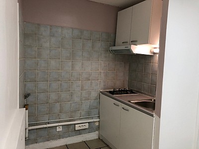 APPARTEMENT T1 A LOUER - LA FERTE GAUCHER - 20.3 m2 - 355€ charges comprises par mois