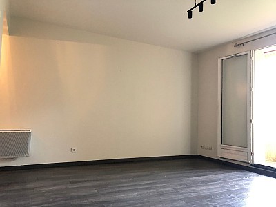 APPARTEMENT T2 A LOUER - BRIE COMTE ROBERT - 38.04 m2 - 750 &euro; charges comprises par mois