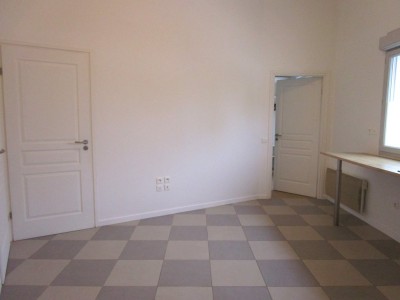 APPARTEMENT T2 A LOUER - FONTENAY TRESIGNY - 30.04 m2 - 650€ charges comprises par mois