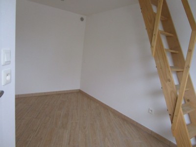 APPARTEMENT T2 A LOUER - FONTENAY TRESIGNY - 30.04 m2 - 650€ charges comprises par mois