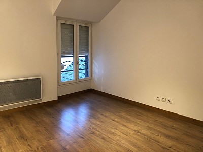 APPARTEMENT T2 A LOUER - LA FERTE GAUCHER CENTRE VILLE - 39.91 m2 - 480€ charges comprises par mois