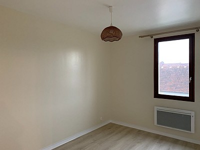 APPARTEMENT T2 A LOUER - MORMANT - 49.58 m2 - 795 € charges comprises par mois