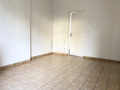 APPARTEMENT T2 A LOUER - ROZAY EN BRIE - 39.84 m2 - 535 € charges comprises par mois