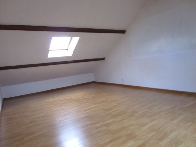 APPARTEMENT T3 A LOUER - FONTENAY TRESIGNY - 69.11 m2 - 850�&euro; charges comprises par mois