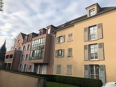 APPARTEMENT T3 A LOUER - GUIGNES proche centre ville - 61 m2 - 940 € charges comprises par mois