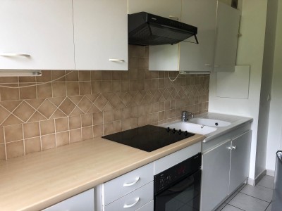 APPARTEMENT T3 A LOUER - GUIGNES proche centre ville - 61 m2 - 940 € charges comprises par mois