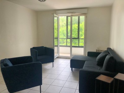 APPARTEMENT T3 A LOUER - GUIGNES proche centre ville - 61 m2 - 940 € charges comprises par mois