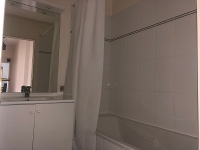 APPARTEMENT T3 A LOUER - GUIGNES proche centre ville - 61 m2 - 940 € charges comprises par mois
