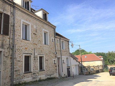 APPARTEMENT T3 A LOUER - ROZAY EN BRIE CENTRE VILLE - 51.74 m2 - 780€ charges comprises par mois