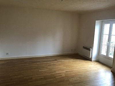 APPARTEMENT T3 A LOUER - VOINSLES - 83.41 m2 - 814 € charges comprises par mois