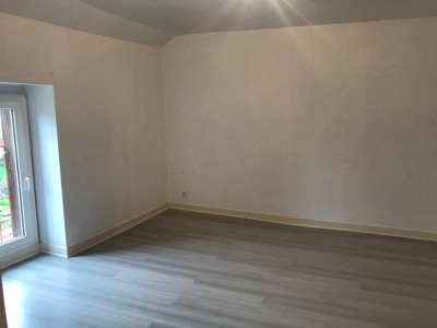 APPARTEMENT T3 A LOUER - VOINSLES - 83.41 m2 - 814 € charges comprises par mois