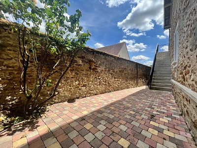 APPARTEMENT T3 A VENDRE - ROZAY EN BRIE - 58 m2 - 160000 €