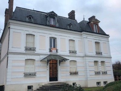 APPARTEMENT T4 A LOUER - NANGIS - 79.77 m2 - 890 € charges comprises par mois