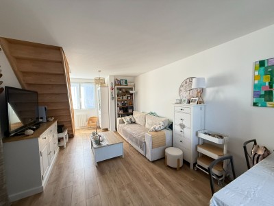 Appartement F4 + Jardinet et parking A VENDRE - OZOIR LA FERRIERE Centre vile, proche gare � pieds - 57.4 m2 - 239�000�&euro;