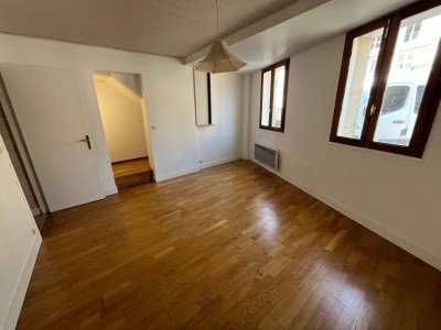 APPARTEMENT T5 A VENDRE - ROZAY EN BRIE - 162.1 m2 - 191000€