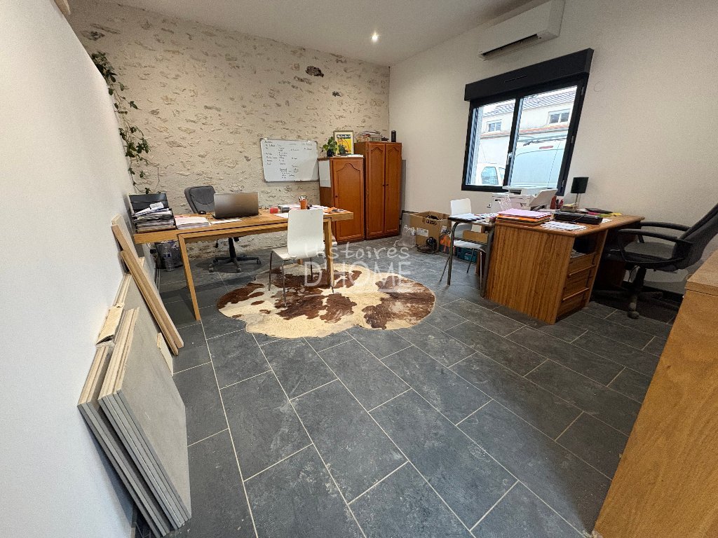 B�timents A VENDRE - JOUY LE CHATEL - 300 m2 - 350�000�&euro;