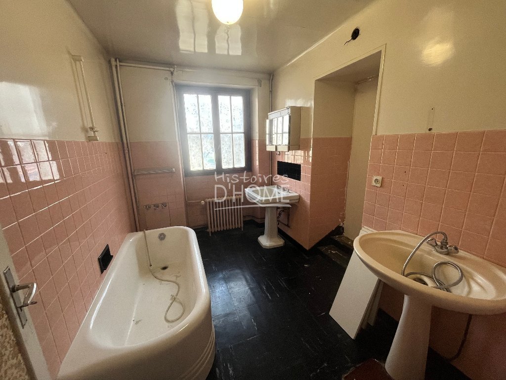 immeuble de rapport A VENDRE - JOUY LE CHATEL - 193 m2 - 210�000�&euro;