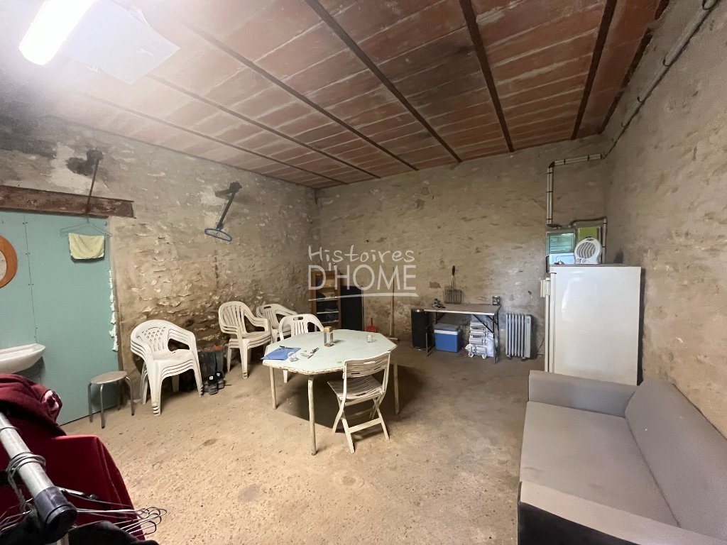 LOCAL D ACTIVITE A VENDRE - JOUY LE CHATEL - 800 m2 - 350�000�&euro; 