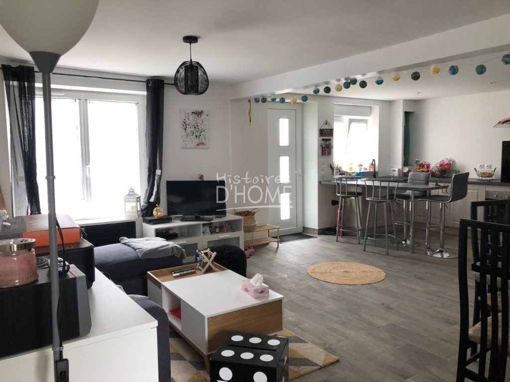 MAISON A LOUER - CHENOISE - 62 m2 - 875 &euro; charges comprises par mois