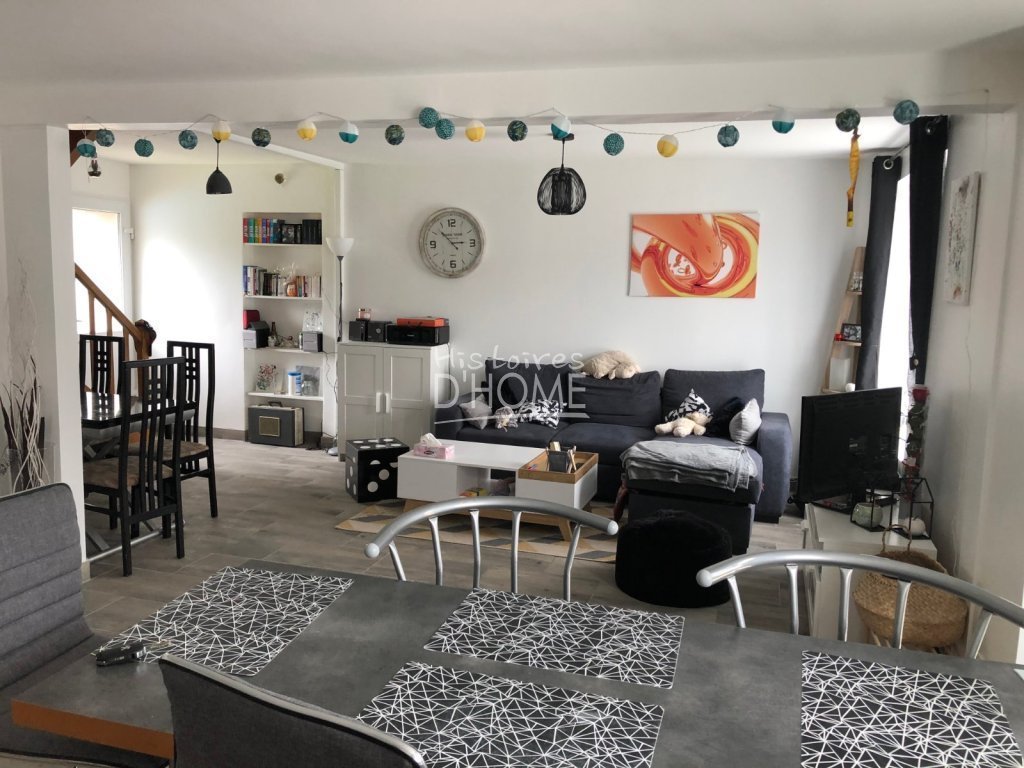 MAISON A LOUER - CHENOISE - 62 m2 - 875 &euro; charges comprises par mois