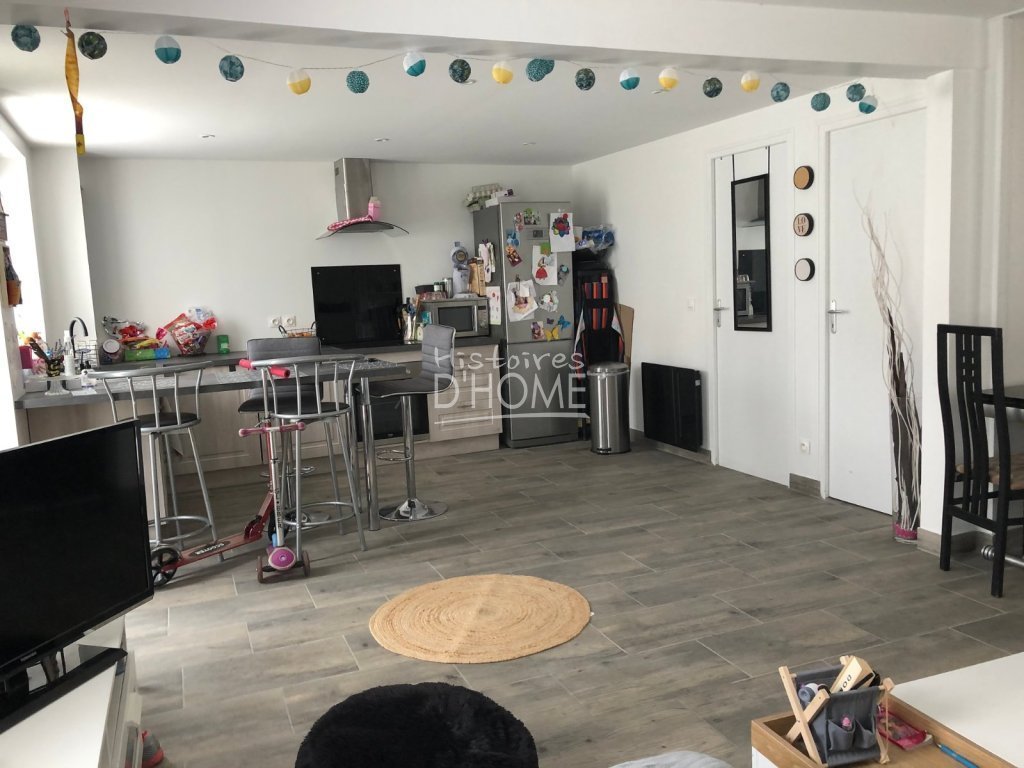 MAISON A LOUER - CHENOISE - 62 m2 - 875 &euro; charges comprises par mois