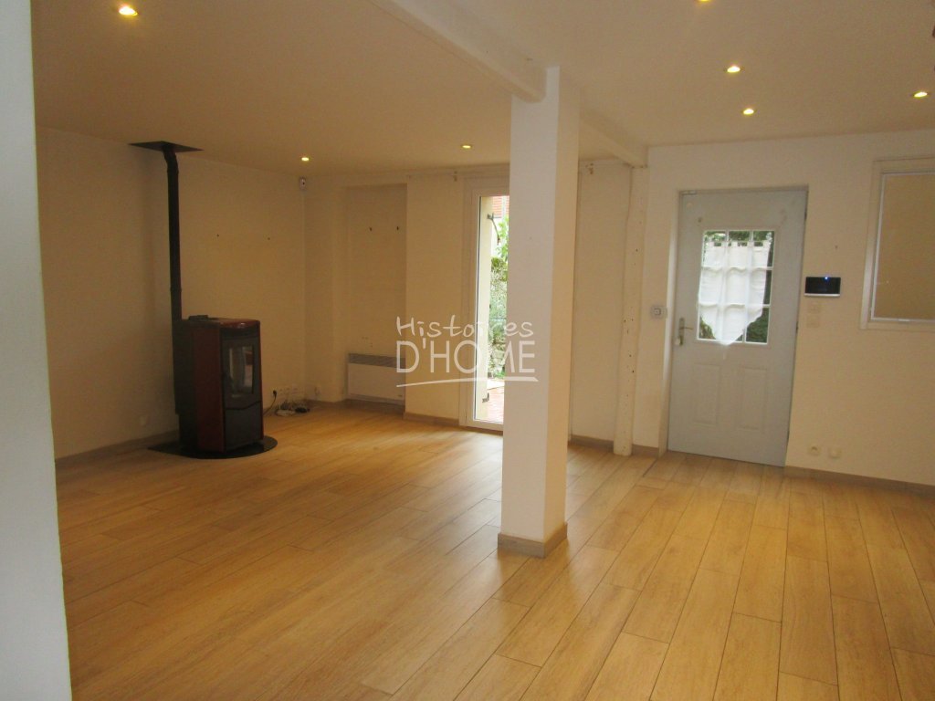 MAISON A LOUER - COURPALAY - 109.06 m2 - 1 280 € charges comprises par mois
