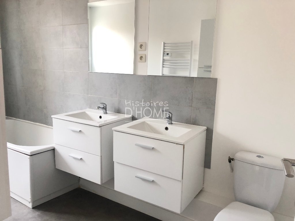 MAISON A LOUER - LA FERTE GAUCHER - 89.85 m2 - 860 &euro; charges comprises par mois