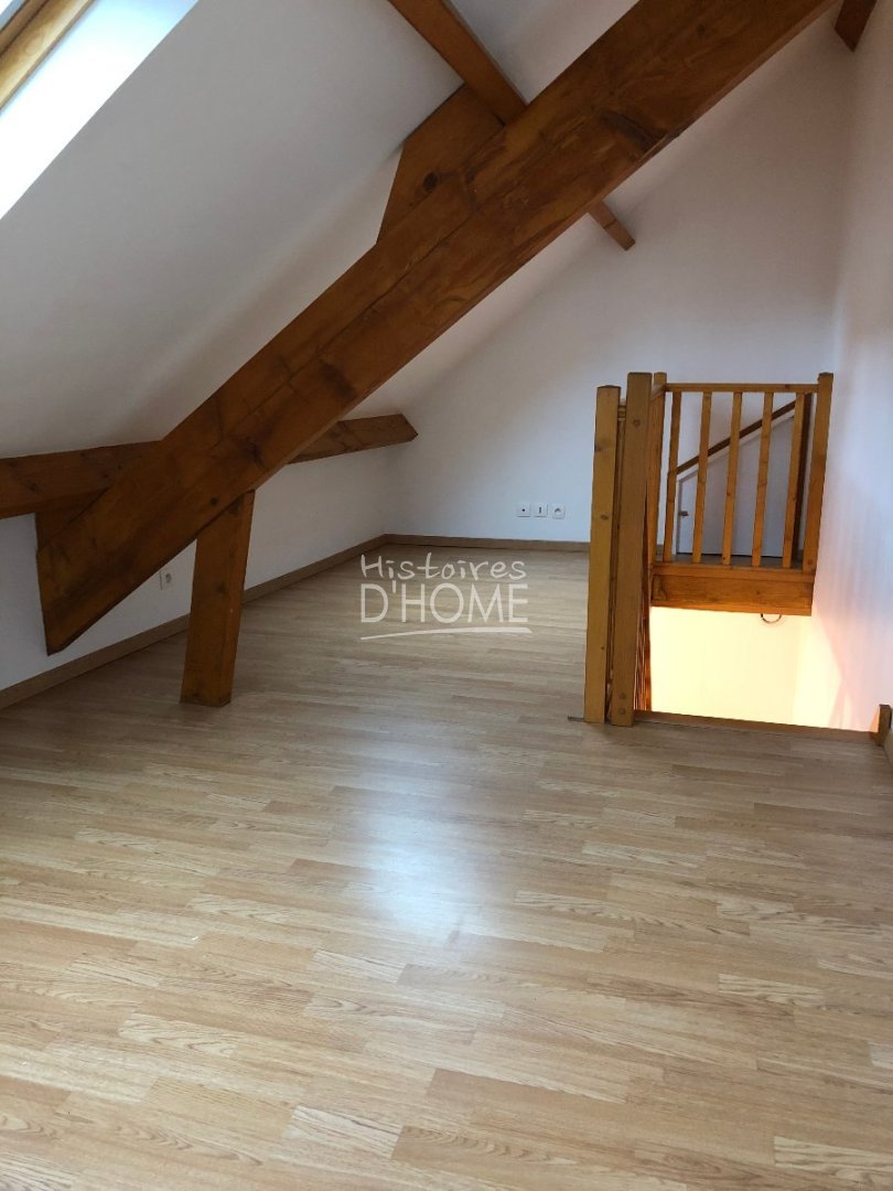 MAISON A LOUER - MACHAULT centre ville - 20.8 m2 - 485 &euro; charges comprises par mois