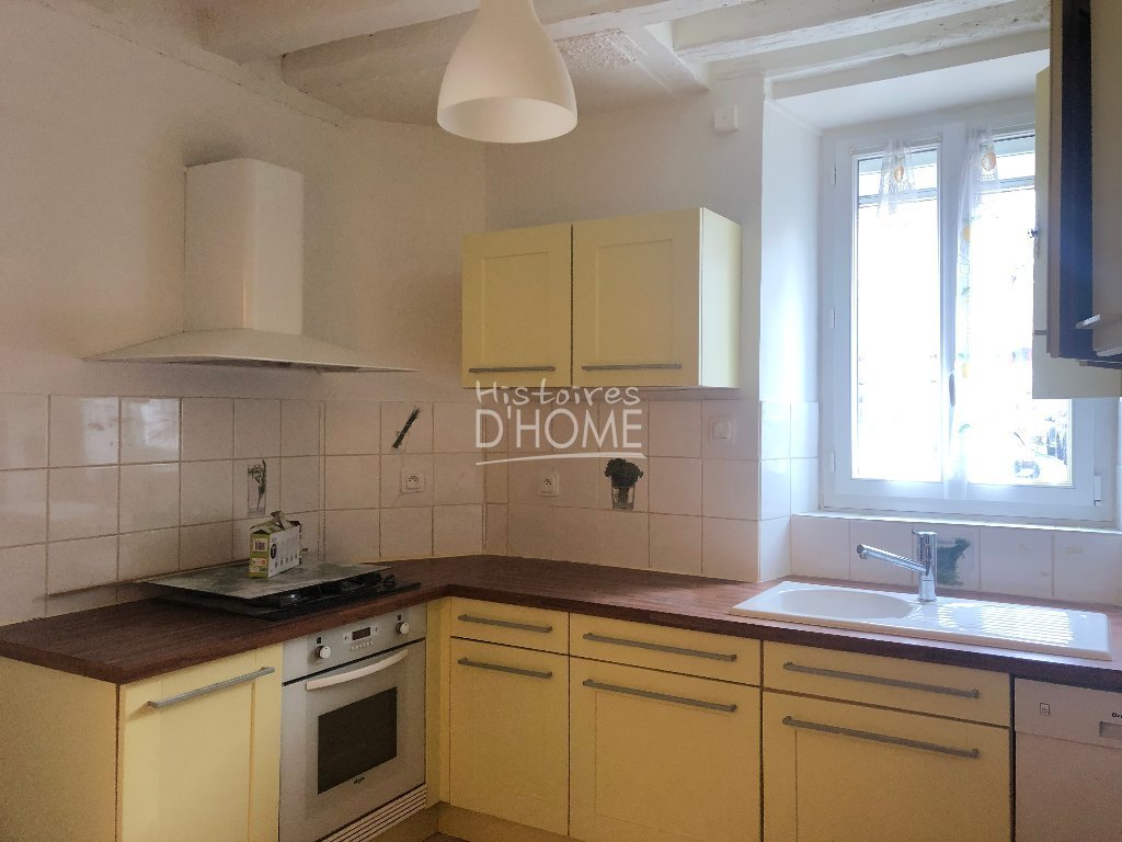 Maison de ville A LOUER - MELUN - 90.68 m2 - 890�&euro; charges comprises par mois