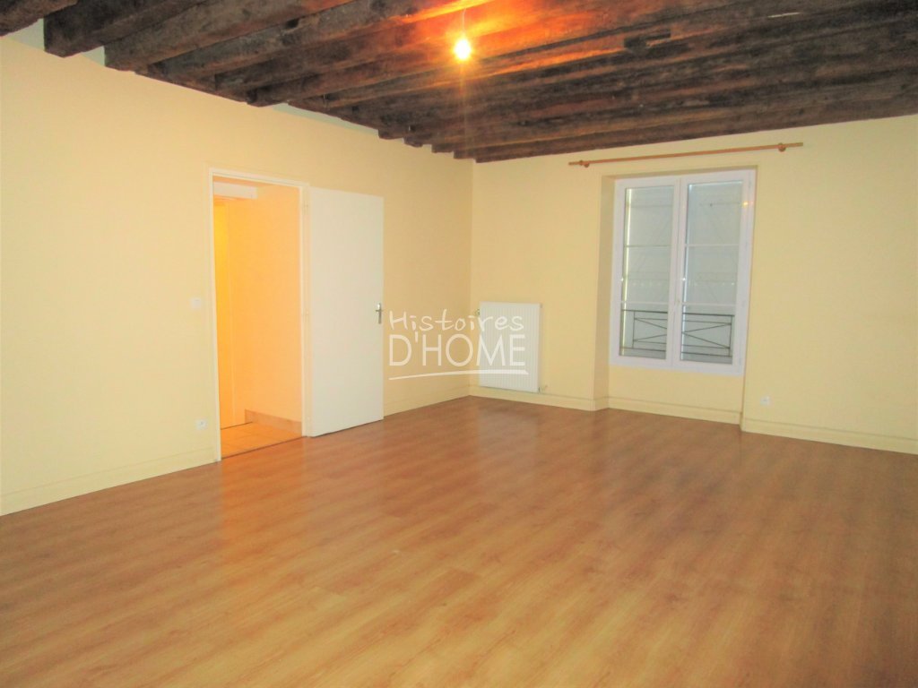 MAISON A LOUER - MORMANT - 178.64 m2 - 1 300 &euro; charges comprises par mois