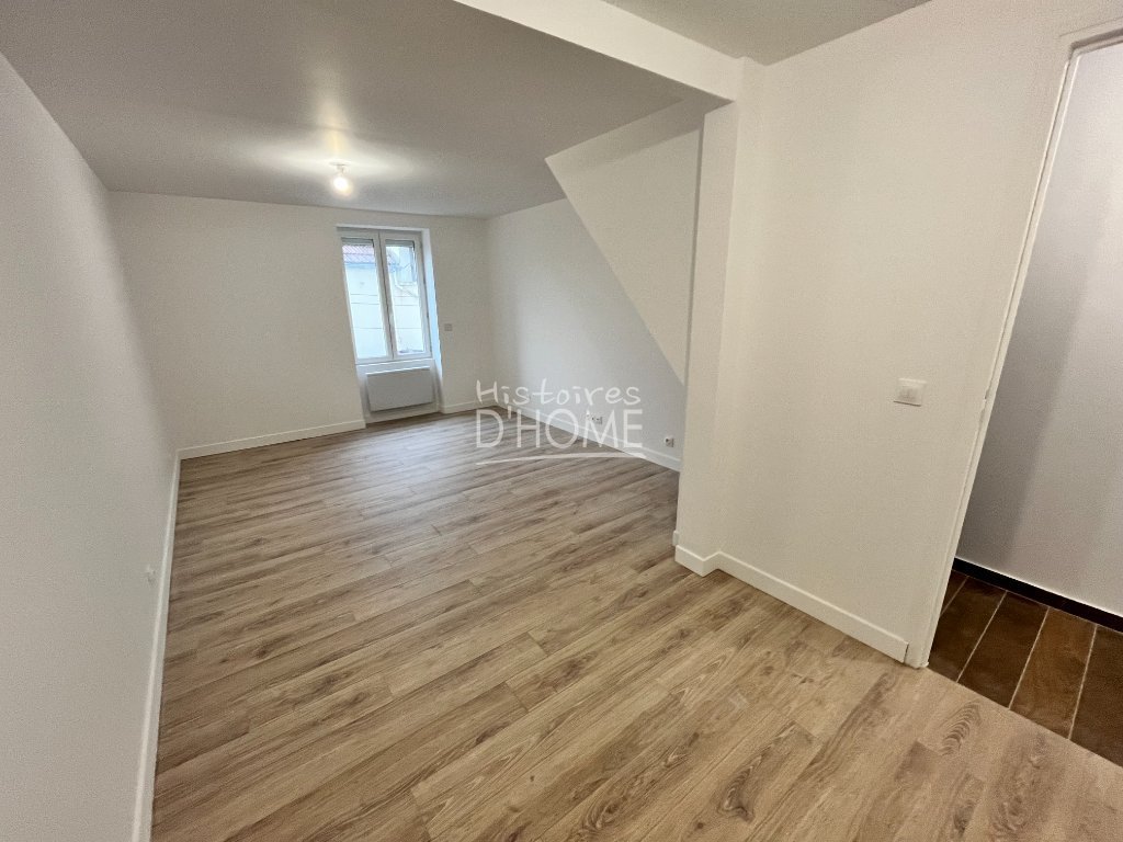 MAISON A LOUER - MORTCERF - 62.68 m2 - 900 &euro; charges comprises par mois
