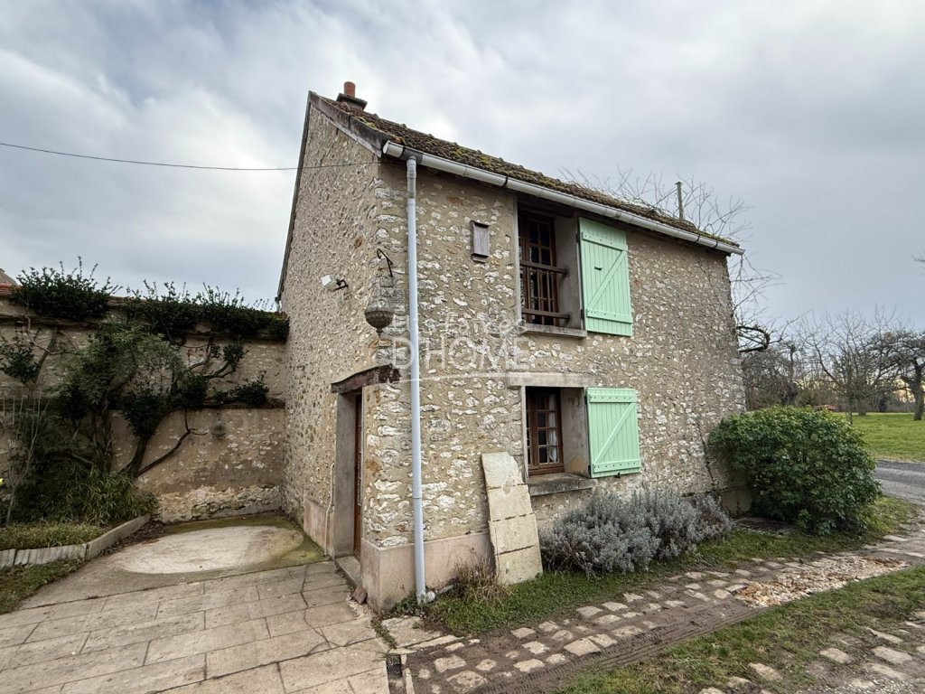 Maison Briarde A VENDRE - BETON BAZOCHES - 150 m2 - 229�000�&euro;