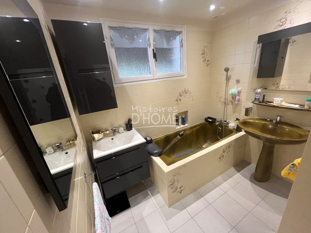 MAISON A VENDRE - CHENOISE - 153.15 m2 - 279�000�&euro;