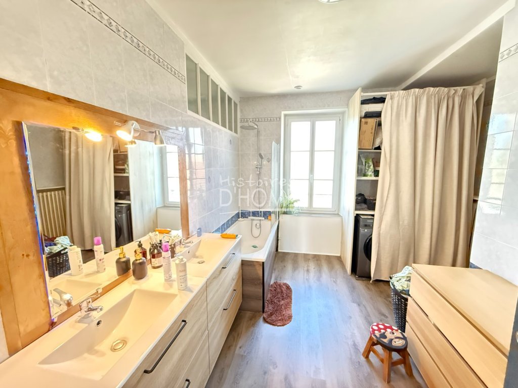 Maison briarde avec piscine A VENDRE - COURPALAY - 176 m2 - 379 000 &euro;