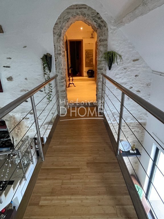 MAISON A VENDRE - CUCHARMOY - 237 m2 - 375 000 €