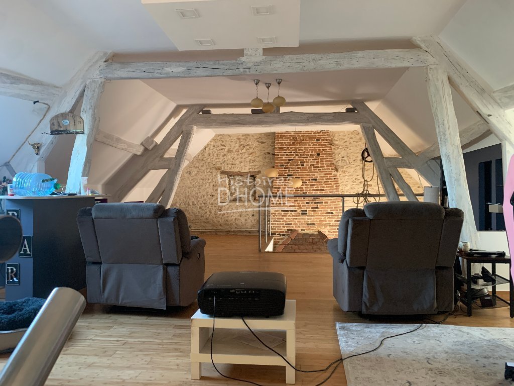 MAISON A VENDRE - CUCHARMOY - 237 m2 - 375 000 €