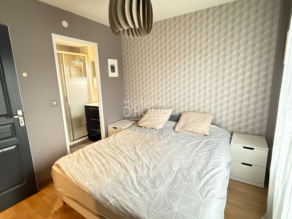 Maison traditionnelle A VENDRE - FAREMOUTIERS - 225 m2 - 447�000�&euro;