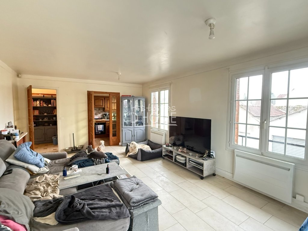 Maison divis�e en deux logements lou� A VENDRE - FAREMOUTIERS - 130 m2 - 243�000�&euro;