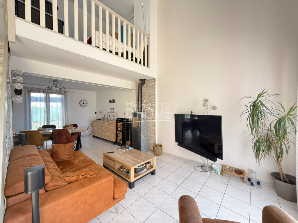 MAISON TRADITIONNELLE A VENDRE - FONTENAY TRESIGNY - 125.84 m2 - 339�000�&euro;