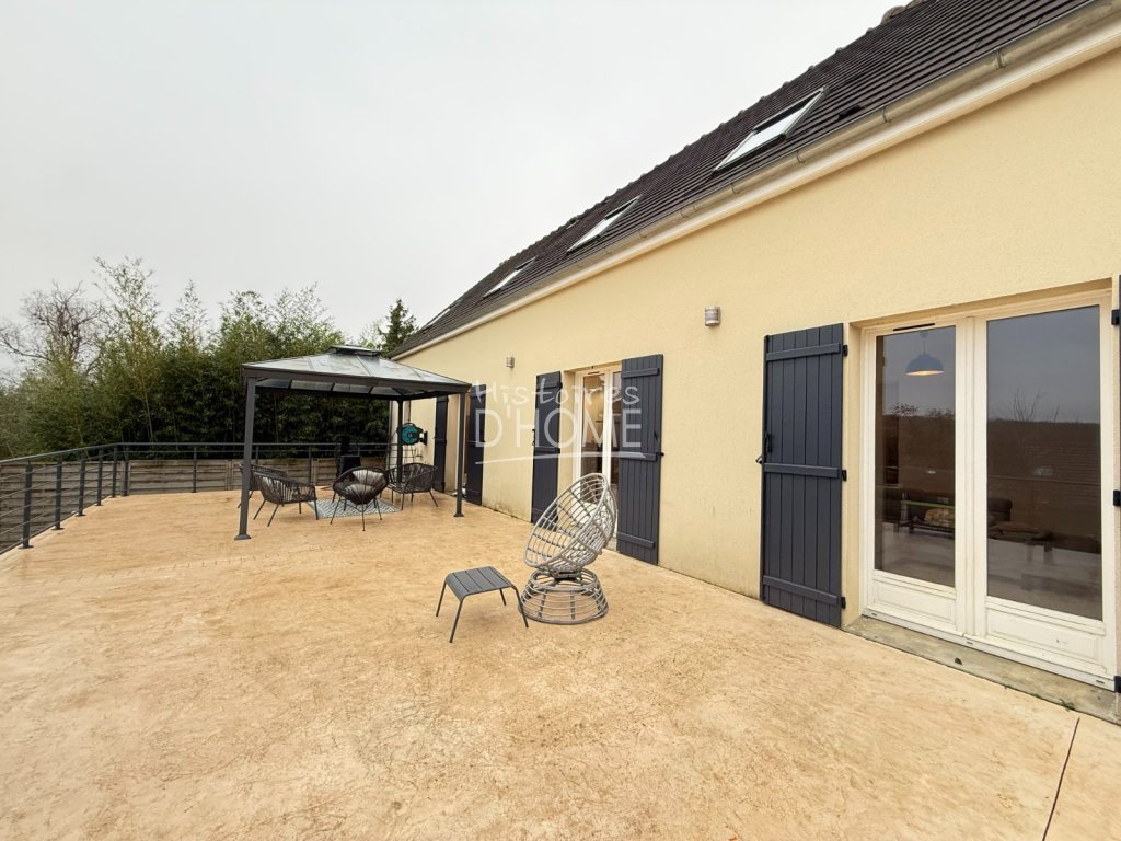 Maison traditionnelle A VENDRE - GUERARD - 200 m2 - 436�000�&euro;