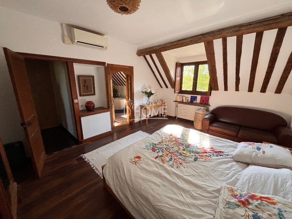 MAISON A VENDRE - LE PLESSIS FEU AUSSOUX - 300 m2 - 950 000 &euro;